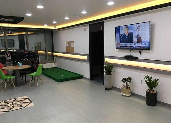 부산 연제구 비전플러스 5룸 · 실속형 매장