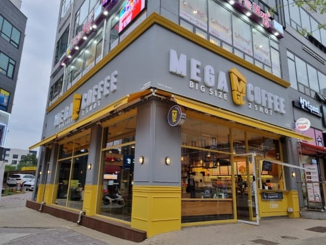 《인천광역시》★메가커피★ 매출 3,000 / 권리금 1억 5,000만 사진 1